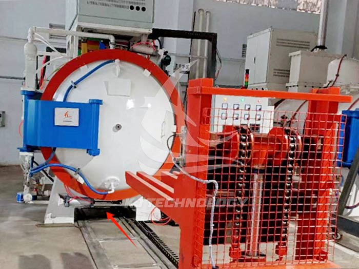 gas quenching furnace