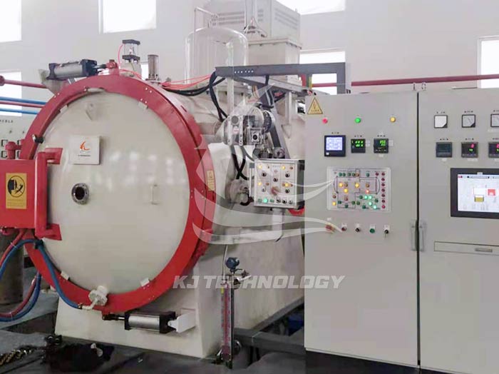 Vacuum Oil Quenching Furnace