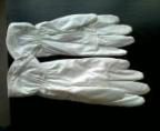 Protective gloves